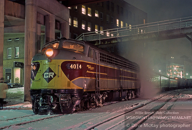 E8A 4014  {ERIE 825} on the final Commuter Train #28 out of Youngstown, Ohio on a cold January 14th 1977.