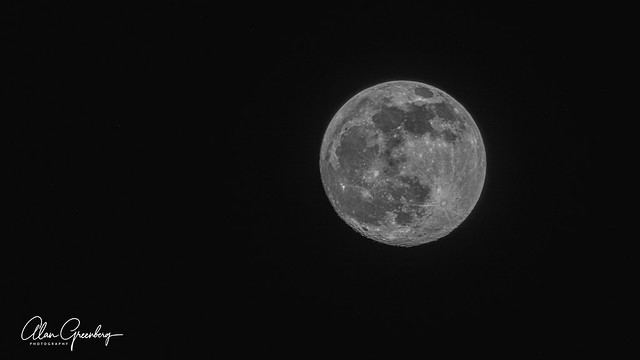 Full moon 98.6%