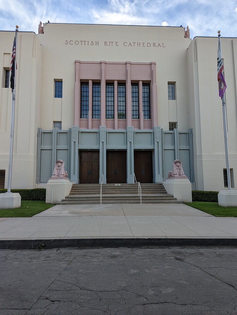 Pasadena Masonic Temple — место съёмок фильма «Железный человек 2»