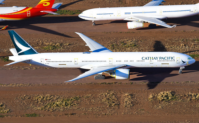 Cathay Pacific - B-KQE - Boeing 777-367/ER