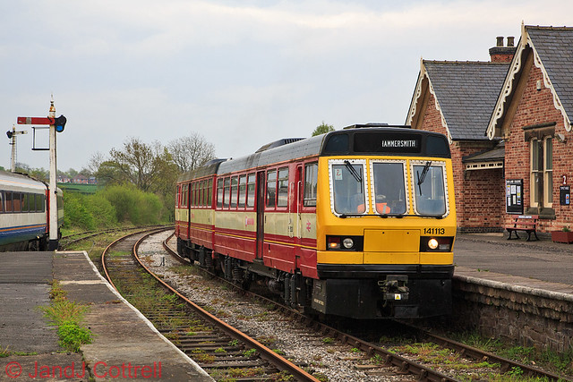 141 113 at Swanwick Junction