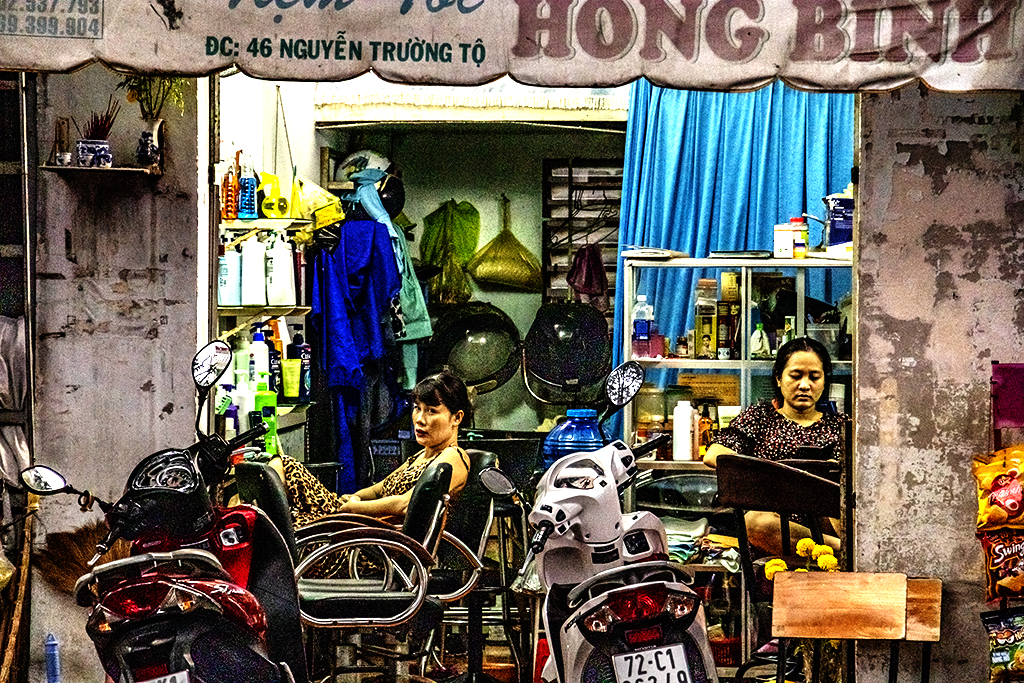 Hair Salon Hong Binh on 5-17-22--Vung Tau copy