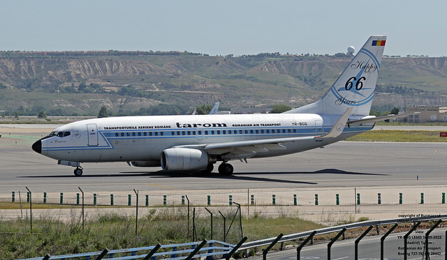 YR-BGG LEMD 10-05-2022 (Madrid) Tarom - Romanian Air Transport Boeing 737-78J CN 28442