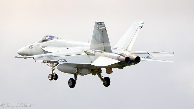 BOEING F/A-18E SUPER HORNET US NAVY AB-406 166836 VFA-81 (STRIKE FIGHTER SQUADRON) (SUNLINERS)        A LA BASE AERONAUTIQUE NAVALE DE LANDIVISIAU