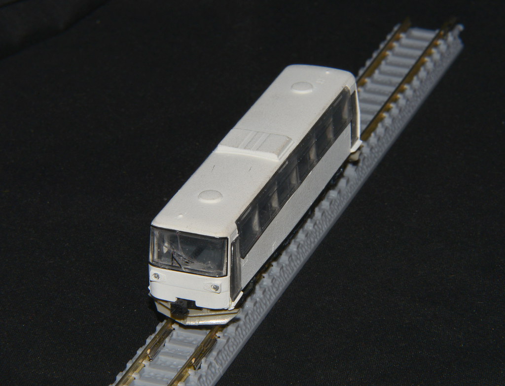 Tomix N Scale ~ Type Haimo 180 Railbus (6)