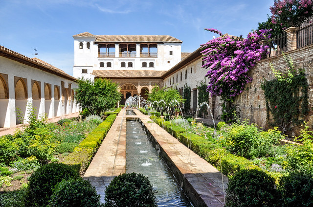 Le Patio de la Acequia du Palacio del Generalife, Grenade, Espagne!