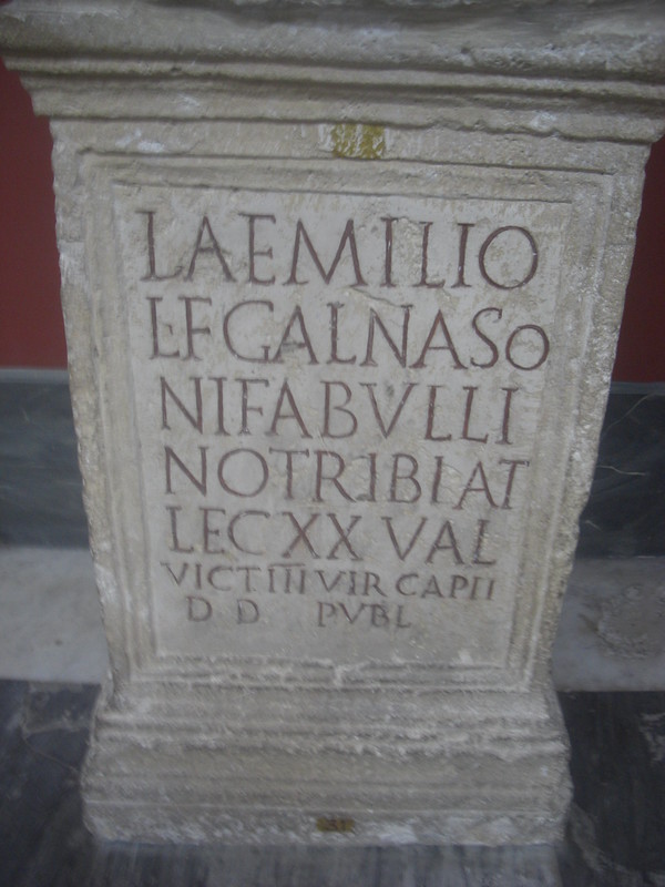 Dedication to L. Aemilius Naso Fabullinus