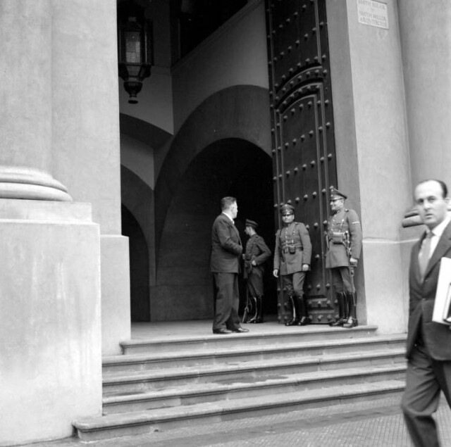 Entrada a la Cancillería por 1962, Palacio de La Moneda.