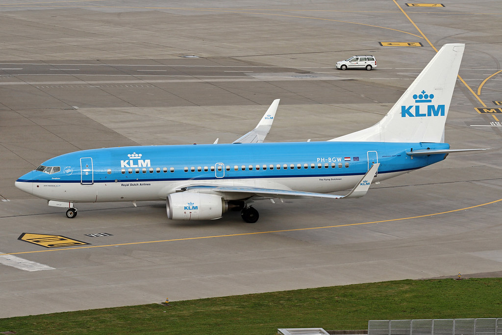 PH-BGW Boeing 737-7K2/WL KLM-Royal Dutch Airlines cn 38128/3797