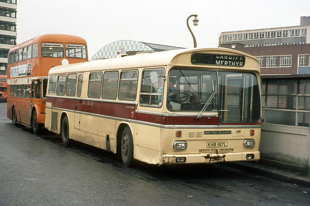 Merthyr Tydfil Corporation . 187 KHB187L . Cardiff Bus Station , South Wales . March-1975 .