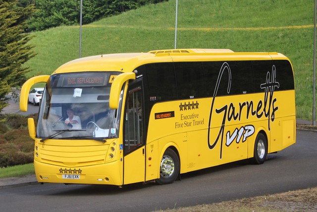 Garnetts Coaches FJ61 EXK