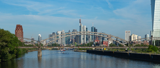 Skyline Frankfurt Panorama - Osthafenbrücke