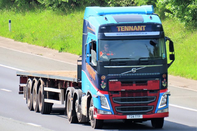 Tennant Transport, Volvo FH (T24TTF) On The A1M Northbound 17/5/22