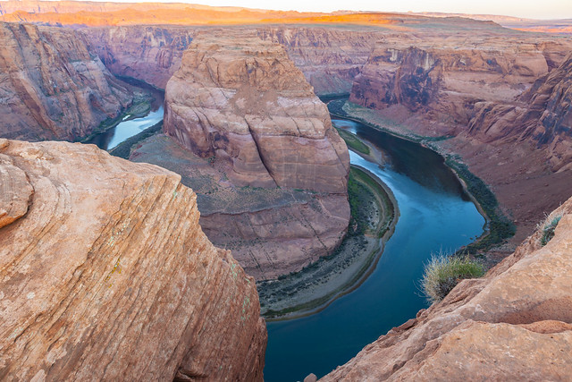 Dawn scenery at Horseshoe Bend with Colorado river
