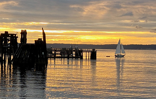 Sailing at Sunrise by sitkaran, sunrise sunset sky clouds reflections