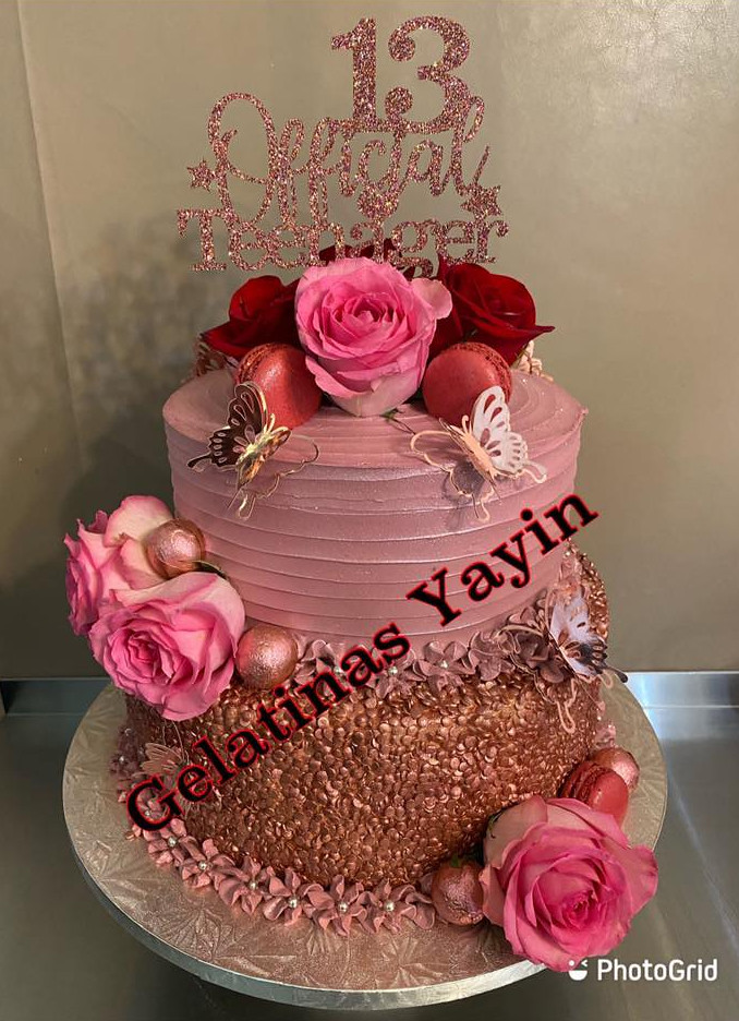 Cake by Pasteles y Gelatinas Yayin
