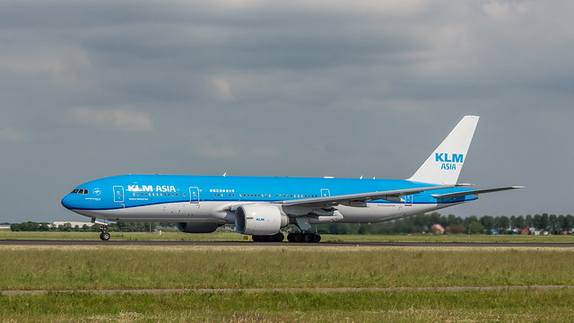 PH-BQN  Boeing 777-200 - KLM Asia