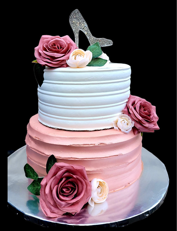 Rosegold Theme Cake by Claudia Cakes