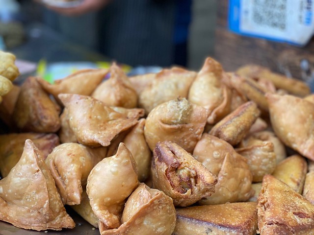 City Food - Kailashji Samose Wale, Kotla Mubarakpur