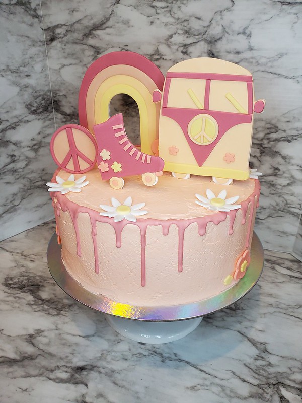 Cake by Kimmi Cakes