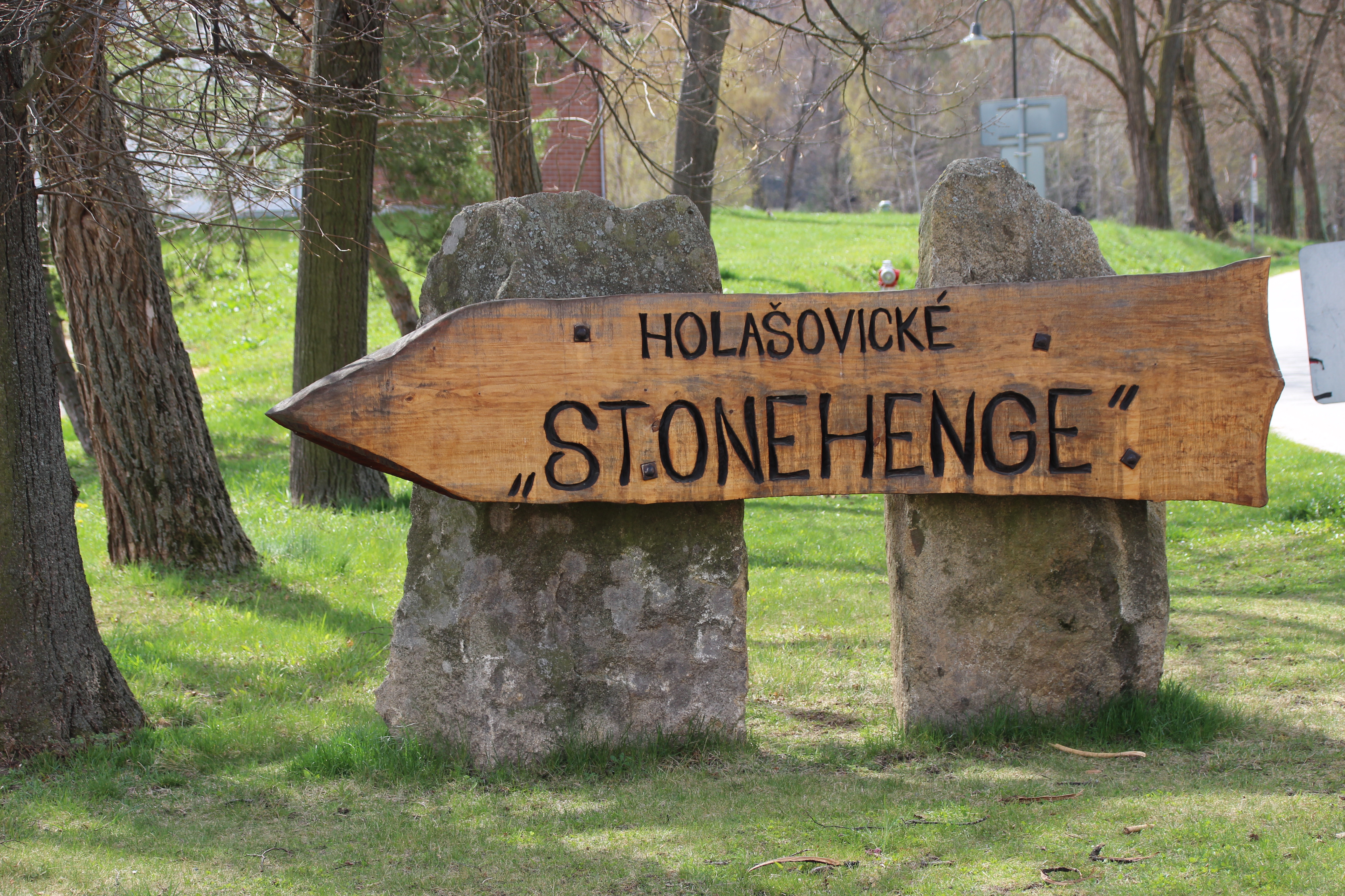 Holasovice Stonehenge 1