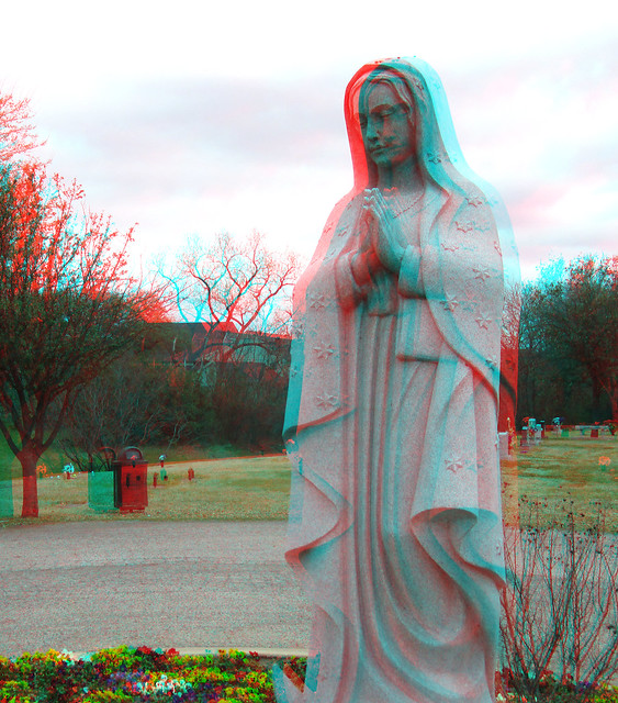 MOTHER MARY 3D RED CYAN ANAGLYPH