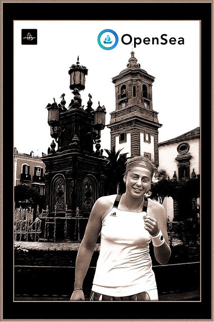 Jelena Ostapenko en la Plaza Alta de Algeciras B&W