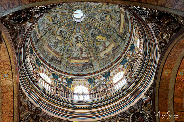 The dome with Francisco Albán frescoes