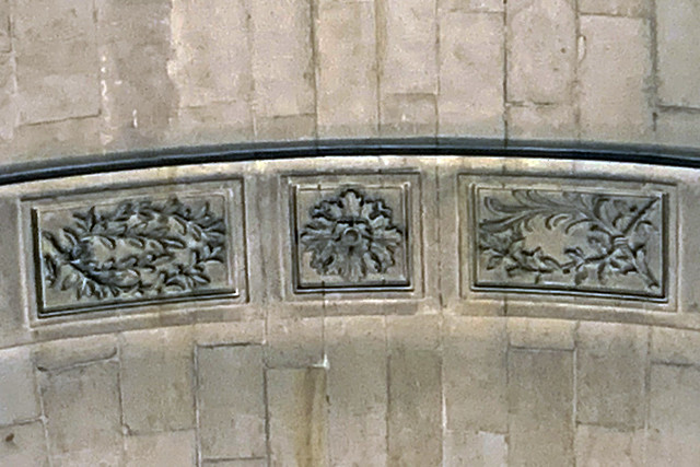 2021.11.17.024 PARIS - Église Saint-Nicolas du Chardonnet. bas-relief des voûtes du plafond