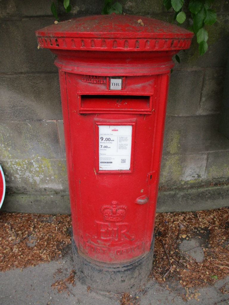 Post Box Matlock Matlock Station DE4 910 | Just down from the station on the … | Flickr