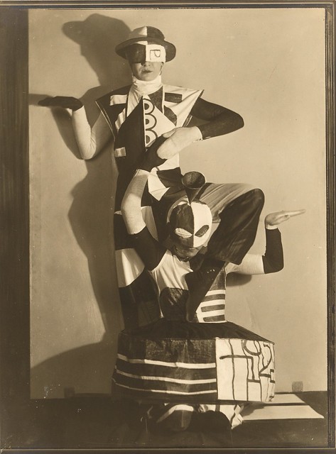 Anton Josef Trčka (auch Antios) · Two unknown dancers in fantasy costumes, 1920-1930