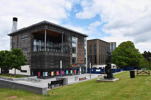University of Edinburgh, King's Buildings: Noreen and Kenneth Murray Library and The Nucleus