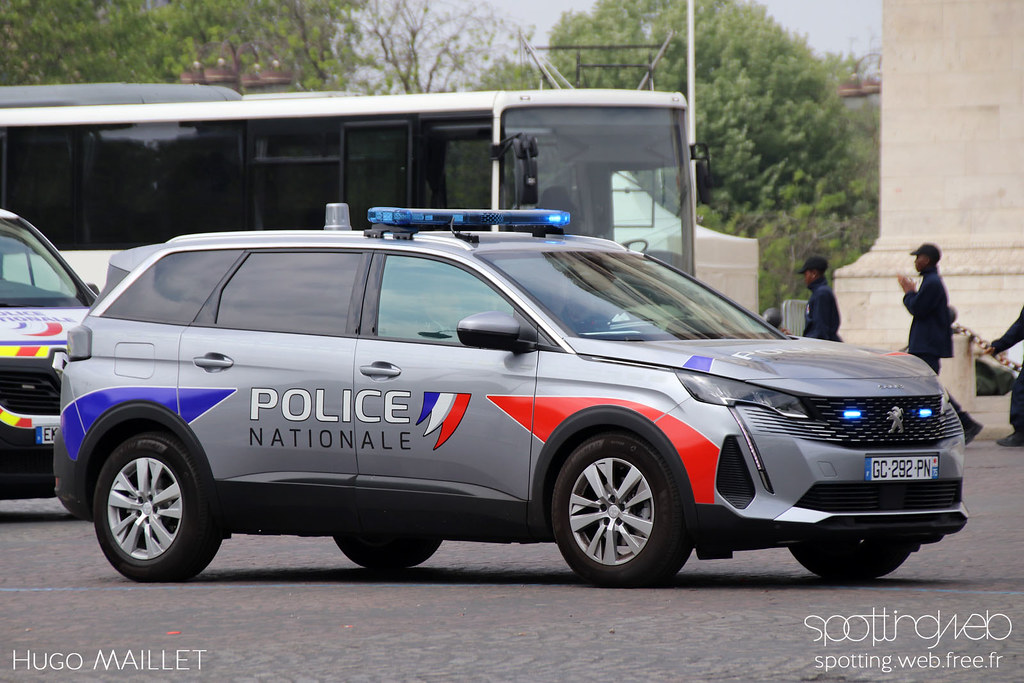 Police nationale | Peugeot 5008