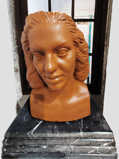 escultura busto de Pino Ojeda escultor José María Boves Museo Municipal de Arucas Gran Canaria