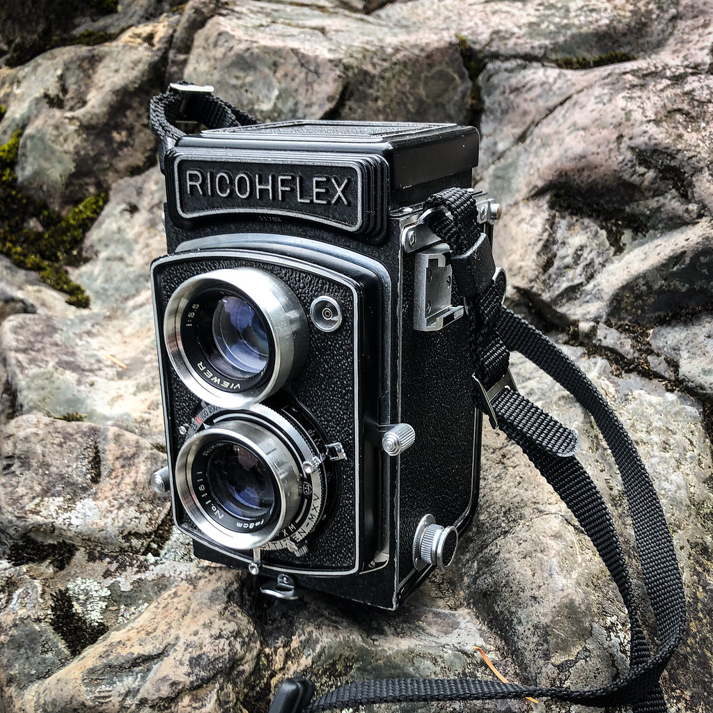 Ricohflex Diacord Twin-Lens Reflex: A good medium format camera, finally!
