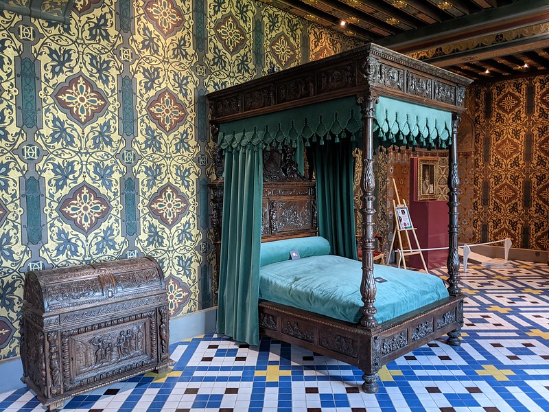 Four poster bed, with turquoise bedding in the King's bedroom