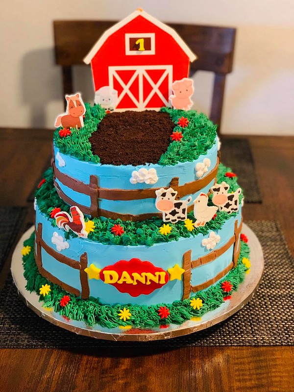 Cake by Todo Dulce Cakes