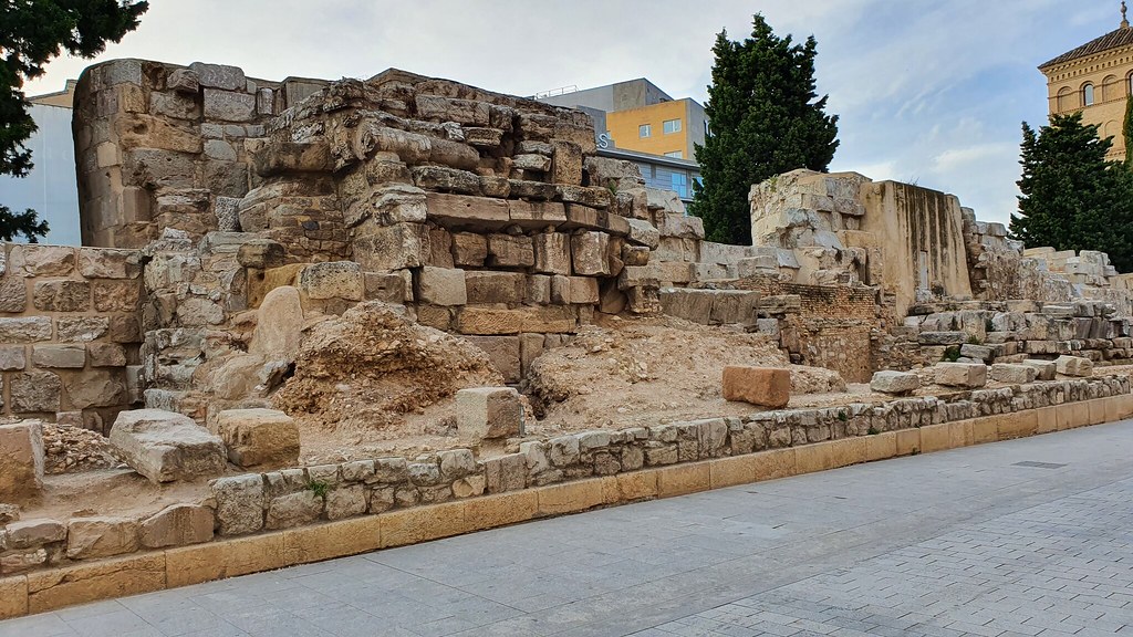 Muralla romana Caesaraugusta | La muralla conservada data de… | Flickr