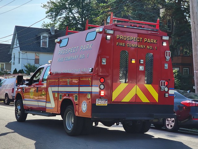 Prospect Park PA Fire Co Utility 08 - Ford F350 (2)