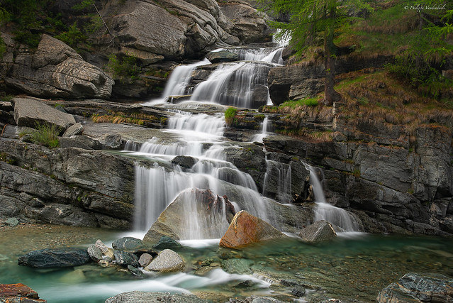 Petite cascade de Lillaz (Cogne, Val d'Aoste, Italie )