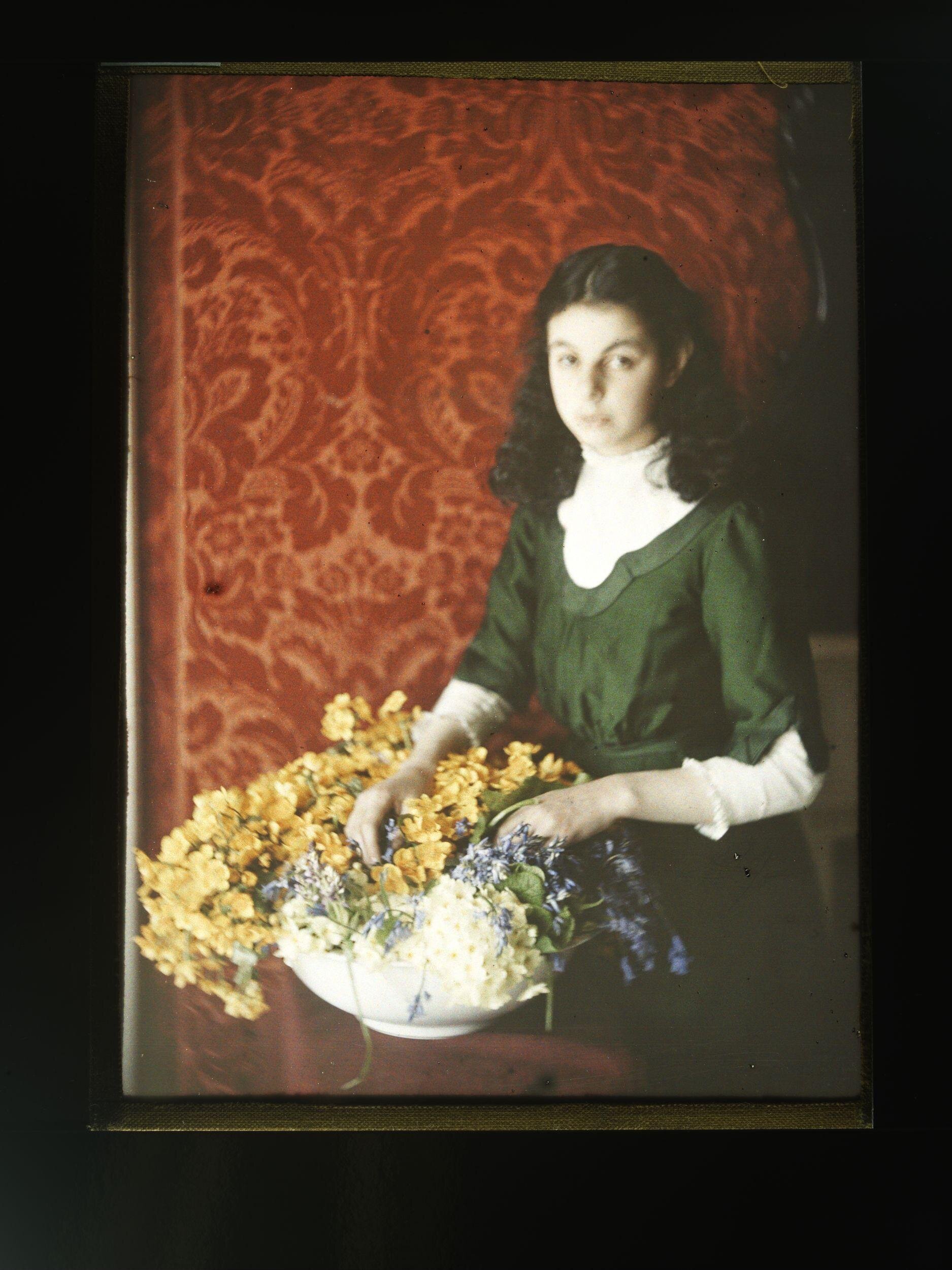 John Cimon Warburg :: Marsh Marigolds, ca. 1910. Autochrome. | src V&A Museum