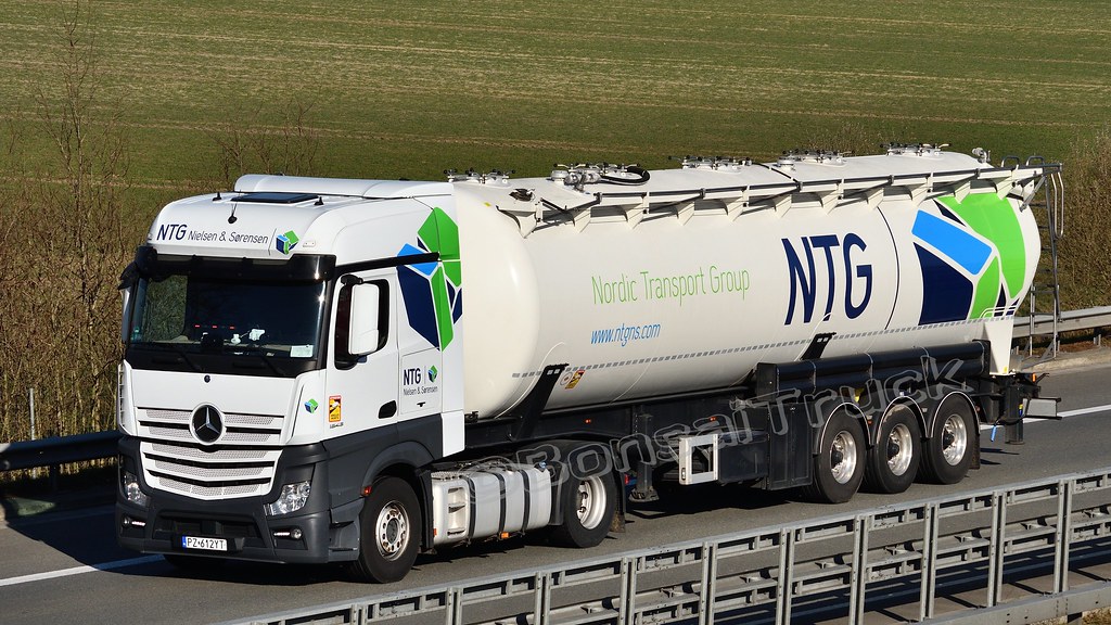 PL - NTG Nordic Transport Group Nielsen & Sörensen MB New Actros 1845 Bigspace
