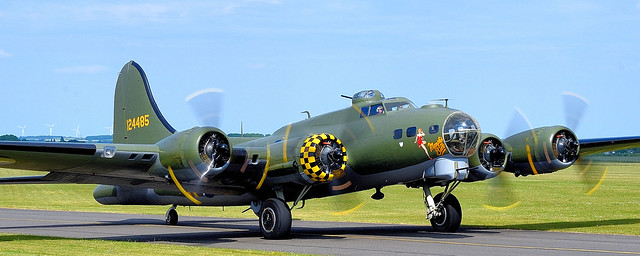 Boeing B-17G Flying Fortress Sally B 124484 on one side and on the other side it has USAAF Memphis Belle 124485 G-BEDF