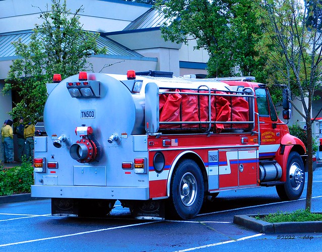 Pleasant Hill - Goshen, Lane County, Oregon Fire Truck ~ Water Tanker