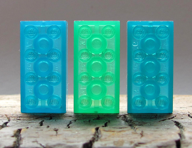Lego Bayer K-bricks / different bluish shades