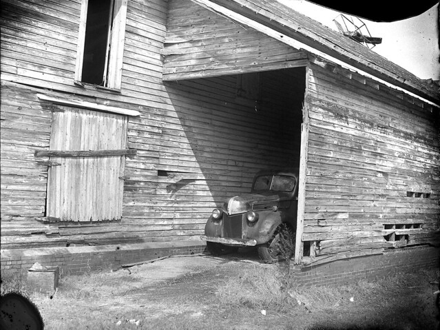 Roadside barn
