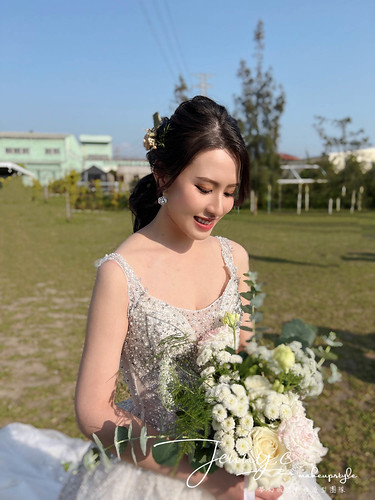 【新秘蓁妮】bride嘉惠 結婚造型 / 戶外婚禮造型