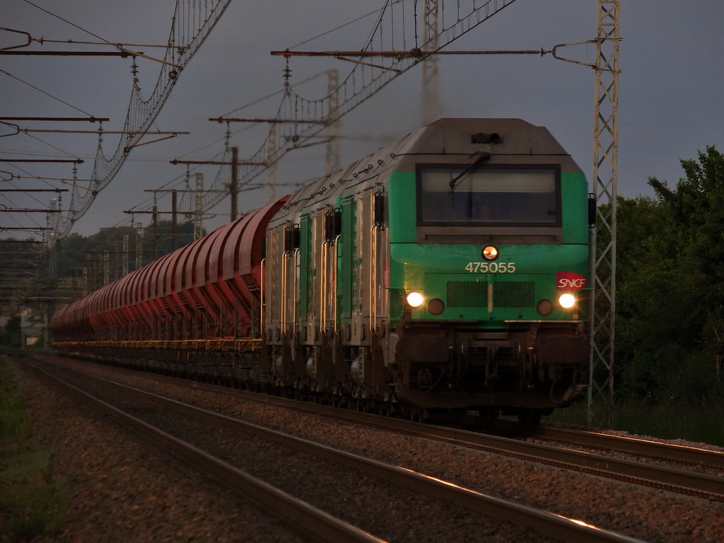SNCF - Fret BB-75055 + BB-75xxx + BB-75057 Amboise (37 Indre et Loire) 13-05-22a
