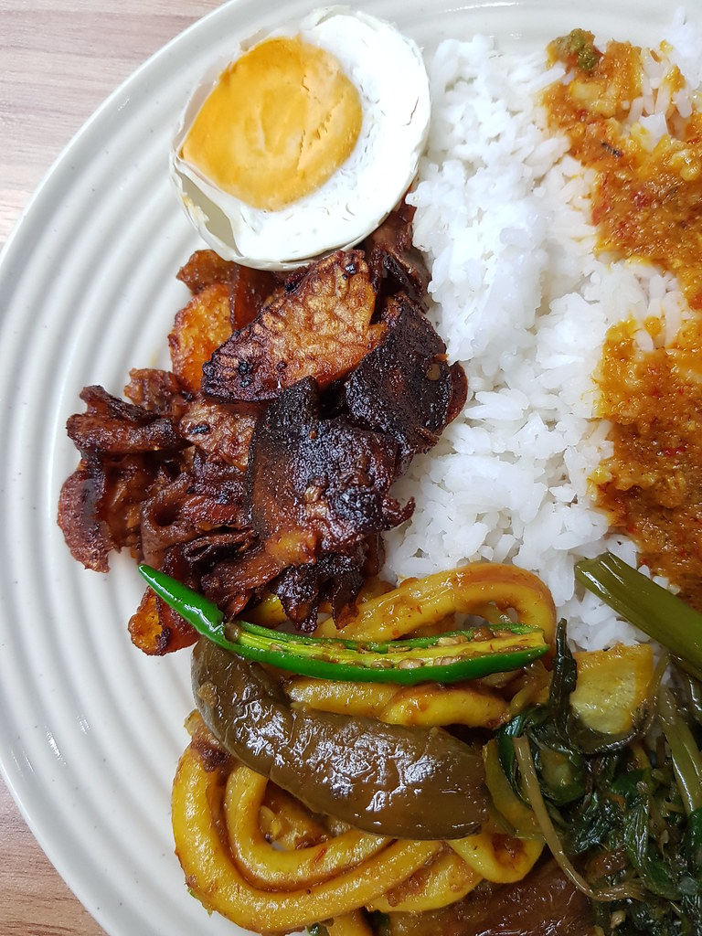 馬來雜飯 Malay mixed rice rm$10 @ CP Bistro in CP Tower, PJ Phileo Damansara