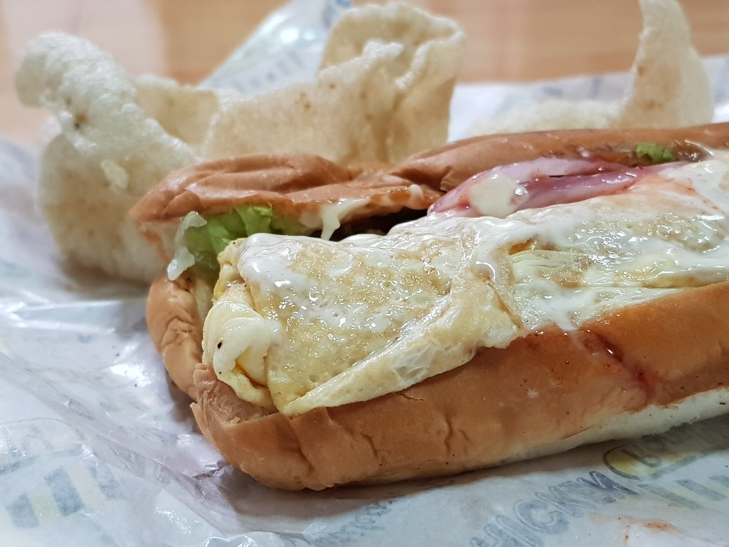 熱狗 Hotdog Special rm$4.50 @ Bos's Burger Shell USJ9